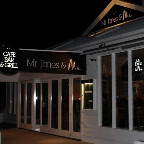 Photo: Mr Jones & Me Cafe Bar Grill